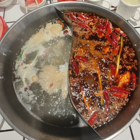 夏日炎炎，美味时间，山城美食打卡餐厅