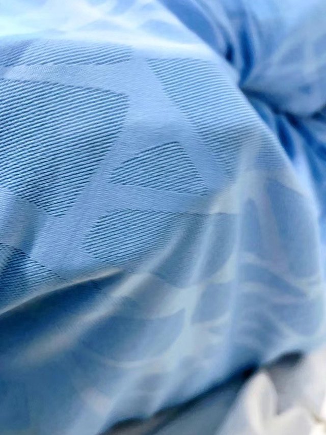 给宝宝买的速干透气运动服