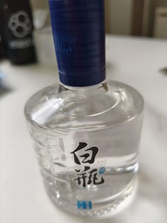 好酒不用包装之泸州老窖小白瓶