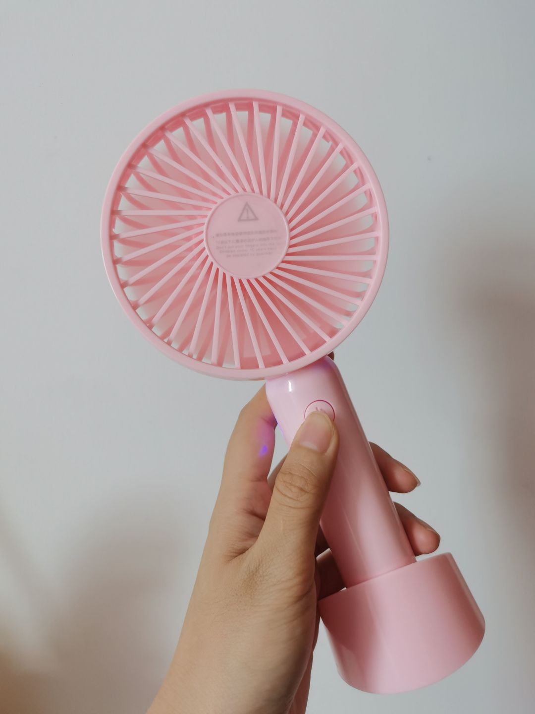 夏天的美好时刻之手持迷你小风扇