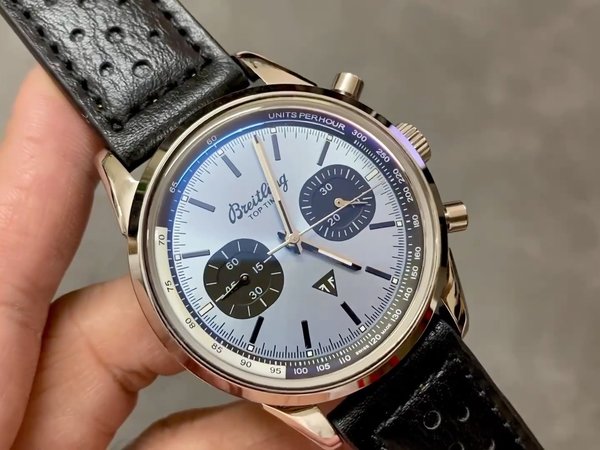 开箱百年灵Top Time冰蓝盘看起来很高级感！