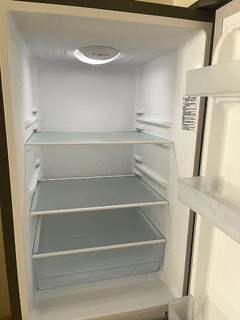 一款适合租房子用的冰箱。