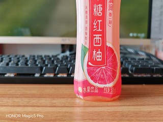 康师傅冰糖红西柚这个炎热的夏季冰镇来饮用