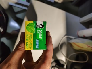 好来双重薄荷牙膏，清新口气不油腻