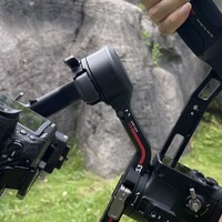 稳定耐用提升拍摄效率，斯莫格大疆RS3提壶手柄评测