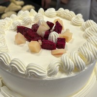 奶油蛋糕，带给人们一份甜蜜和满足的享受