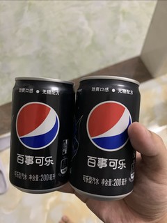 一口一瓶小可乐