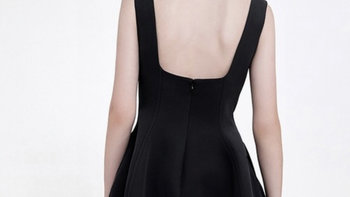 赫本同款经典小黑裙，质感极好