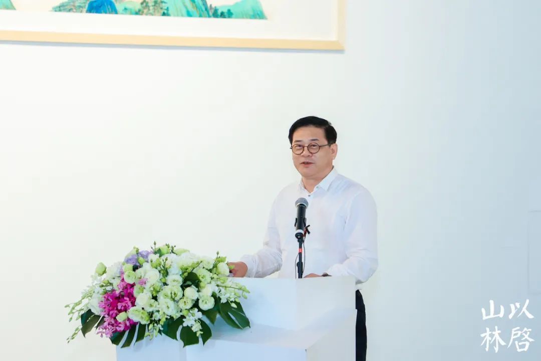 中国美术家协会原党组书记、常务副主席徐里致辞
