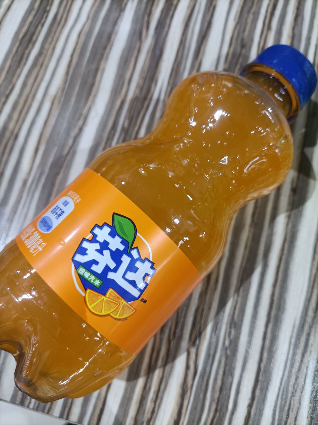 1块多钱一瓶的芬达