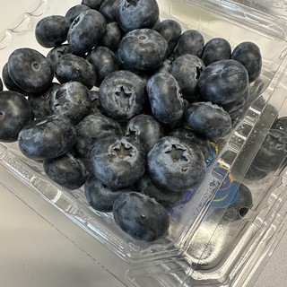 腐败一下，买了怡科莓蓝莓大果