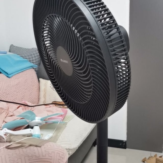 gree格力电风扇家用节能落地扇学生立式大风量客厅宿舍机械轻音电扇七