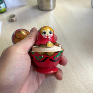 俄罗斯套娃里那个最小的娃呢？