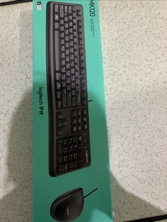 罗技键盘鼠标套装，方便即插即用。