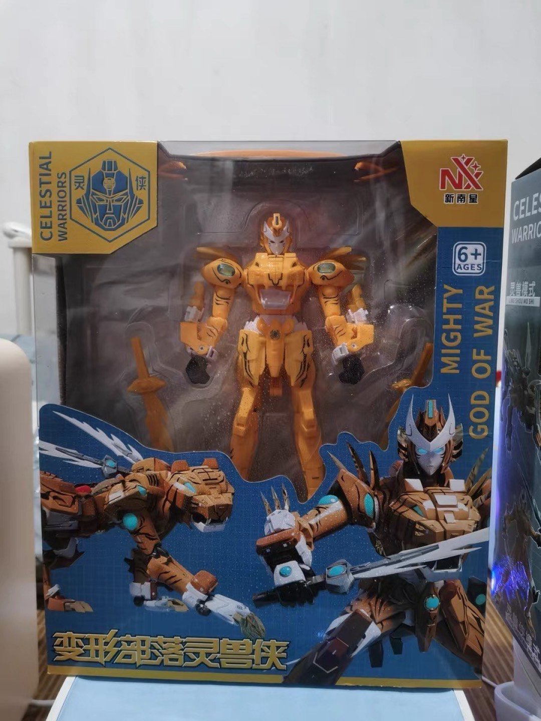 灵兽侠机器人变形老虎玩具