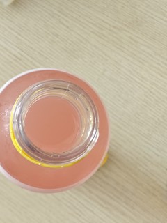 ​蜜桃樱桃味的果缤纷，里面居然是苹果汁？