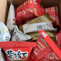 “麻辣脆下酒零食包：美味与口感的双重享受”