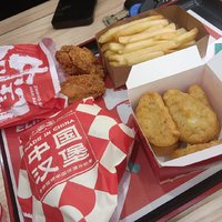 玩味十足的创意之选——中国汉堡的美食新浪潮