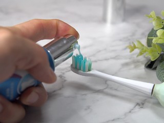使用简单方便 这款牙膏用着很舒坦