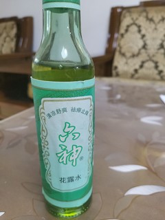 夏日好眠好物分享———六神花露水