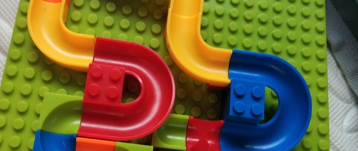 加厚大颗粒大号拼装益智基础积木：培养孩子智力开发和创意思维的理想玩具