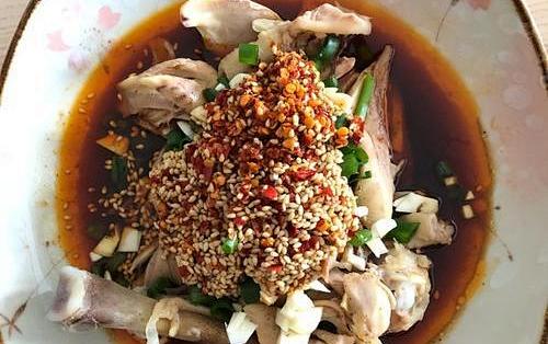 夏日凉菜新宠：家常棒棒鸡，简单几步，美味升级！