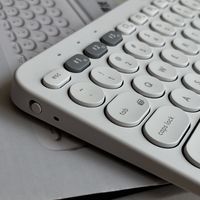 罗技K380蓝牙键盘，真的很方便实用!