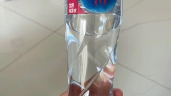 夏天就要喝雀巢乐活矿泉水