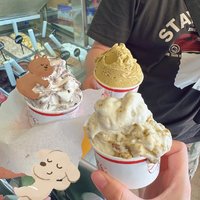 一口坚果冰淇淋，让你的夏日更加清凉惬意！