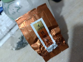 偶尔喝喝，味道清淡的 八马 铁观音