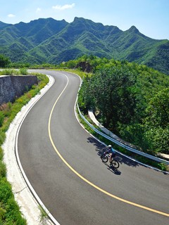 周末减压骑行，菜腿解锁1500m爬升