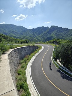 周末减压骑行，菜腿解锁1500m爬升