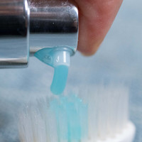 洗护测评 篇二十一：湿刷润白不留牙渍，这款牙膏还能清新口气