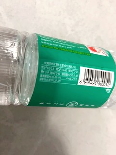 峨眉山矿泉水