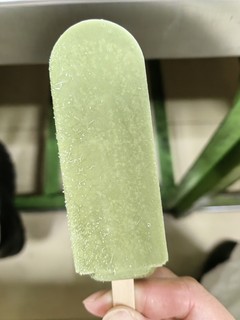 绿莎莎雪糕