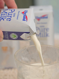 超级浓郁的纽仕兰4.0纯牛奶！！