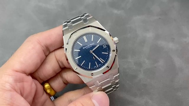 必买经典款- AP Royal Oak 皇家橡树15202ST