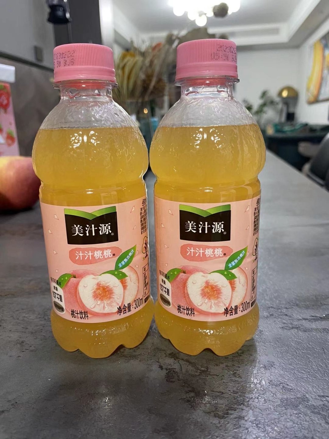 你尝过"汁汁桃桃"桃汁饮料的浓郁口感么?