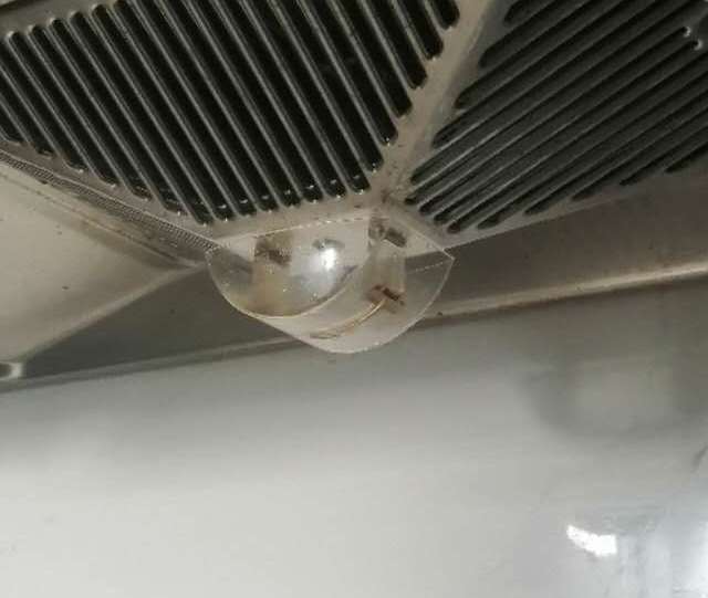 给厨房油烟机来一个通透的清洁