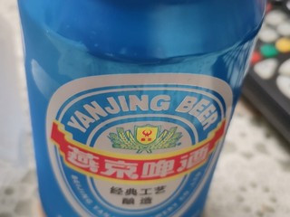 蓝罐燕京，让你一饮而尽！