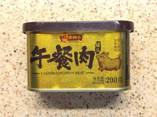 爆款！小猪呵呵与平替的奇幻冒险！