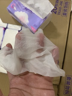 又挖到宝藏啦 ！10元/箱，洁柔新系列，L码