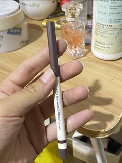 建议所有没有用过眼线胶笔的都去用一下