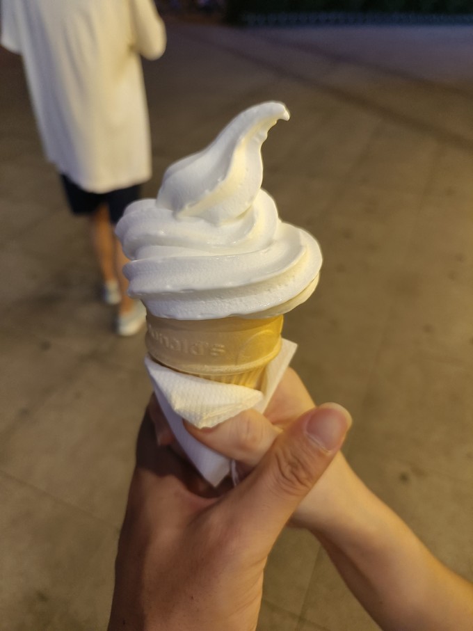 麦当劳冰淇淋/雪糕