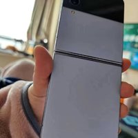 ￼￼三星 SAMSUNG Galaxy Z Flip4 掌心折叠设计 立式自由拍摄系统 8GB+256GB 5G折叠屏手机 ￼￼￼￼三星 SAMSUNG￼