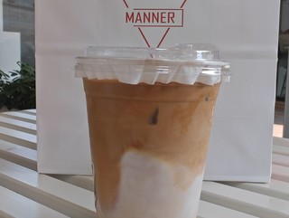 MANNER咖啡新限定口味：桂花龙井拿铁
