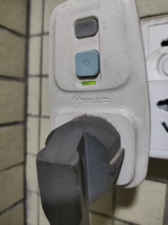 实用的漏电保护器插头