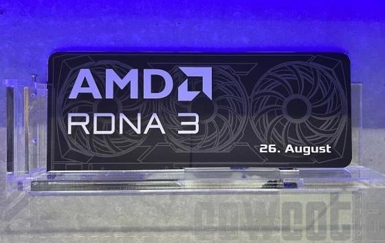 再添证据：AMD 科隆游戏展新显卡预告牌现身，三风扇、RDNA3 架构