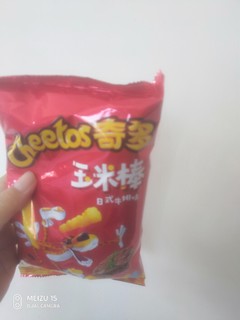 奶爸带娃零食_奇多玉米棒