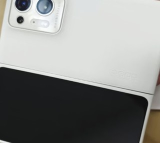 ​OPPO Find N2